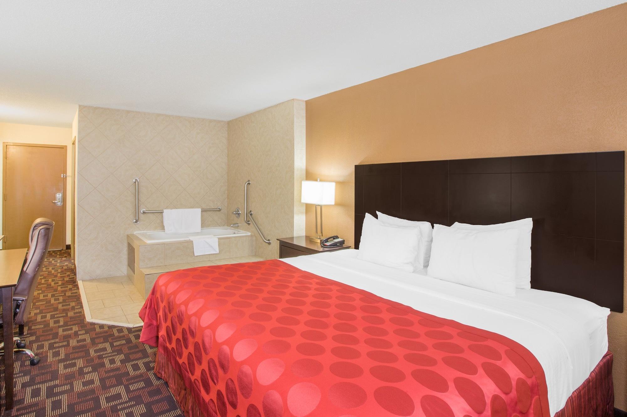 Sky Tree Hotels Tulsa Exterior foto